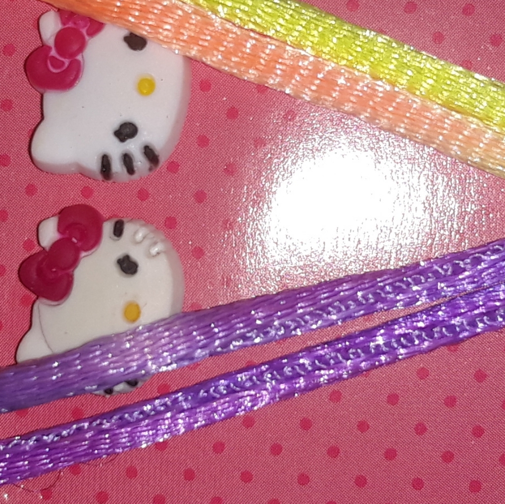 HELLO KITTY Sanrio Necklace and Earrings Set NEW - Picture 4 of 4
